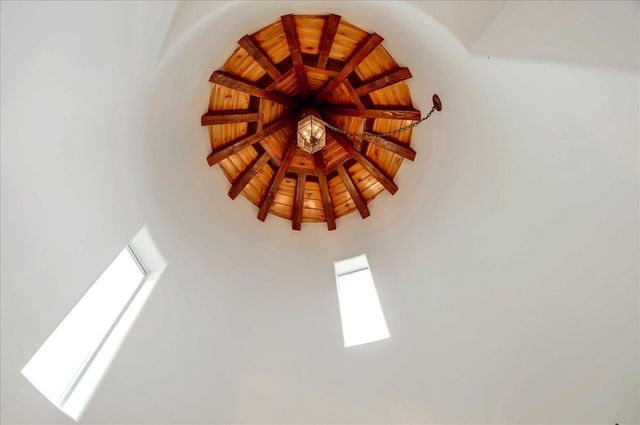 8527 Wonderland Avenue, Los Angeles, CA 90046