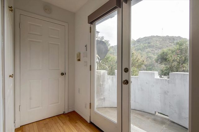 8527 Wonderland Avenue, Los Angeles, CA 90046