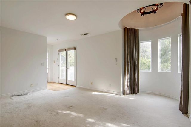 8527 Wonderland Avenue, Los Angeles, CA 90046