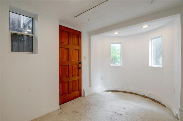 8527 Wonderland Avenue, Los Angeles, CA 90046