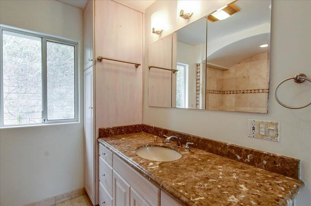 8527 Wonderland Avenue, Los Angeles, CA 90046