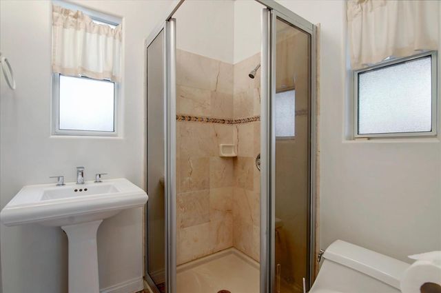 8527 Wonderland Avenue, Los Angeles, CA 90046