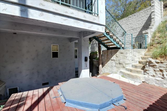 8527 Wonderland Avenue, Los Angeles, CA 90046