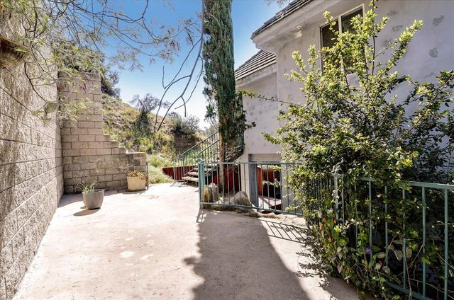 8527 Wonderland Avenue, Los Angeles, CA 90046