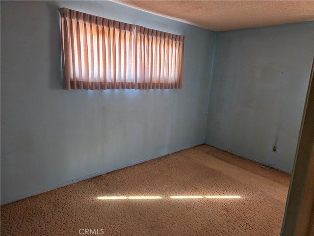 5901 Paramount Drive, Jurupa Valley, CA 92509
