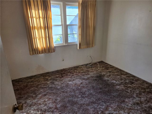 5901 Paramount Drive, Jurupa Valley, CA 92509