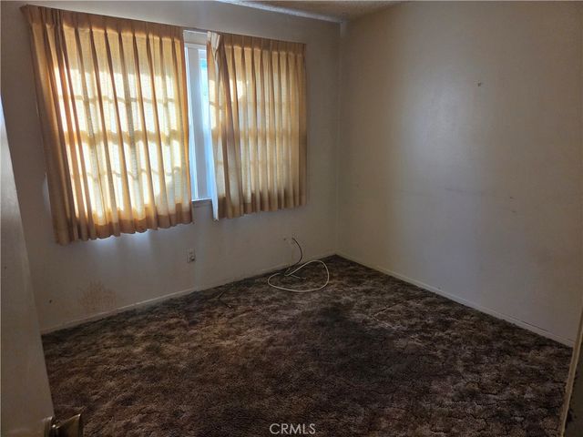5901 Paramount Drive, Jurupa Valley, CA 92509