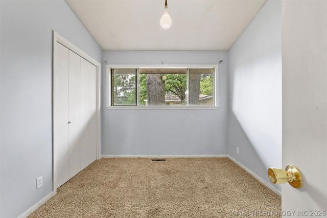 1010 Waco Street, Durant, OK 74701