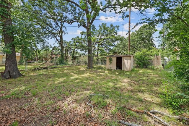1010 Waco Street, Durant, OK 74701