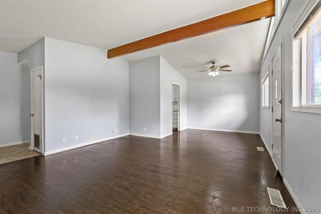 1010 Waco Street, Durant, OK 74701