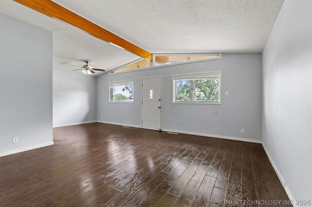 1010 Waco Street, Durant, OK 74701