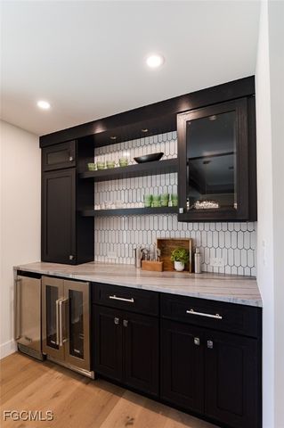 1325 Canterbury DR, Fort Myers, FL 33901