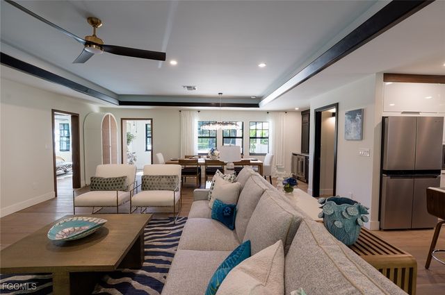 1325 Canterbury DR, Fort Myers, FL 33901