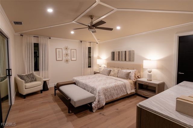 1325 Canterbury DR, Fort Myers, FL 33901