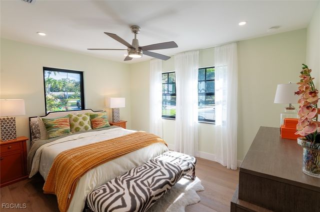 1325 Canterbury DR, Fort Myers, FL 33901