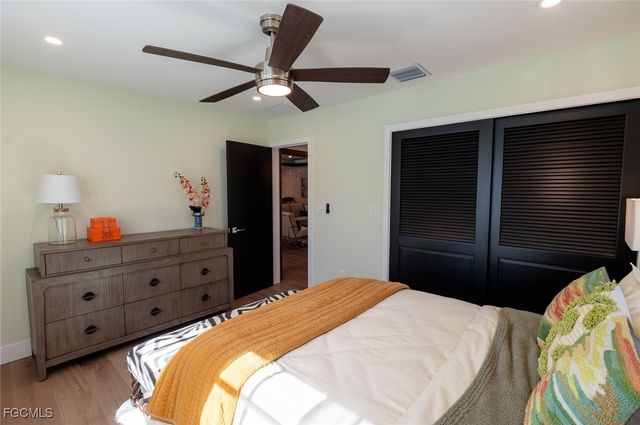 1325 Canterbury DR, Fort Myers, FL 33901