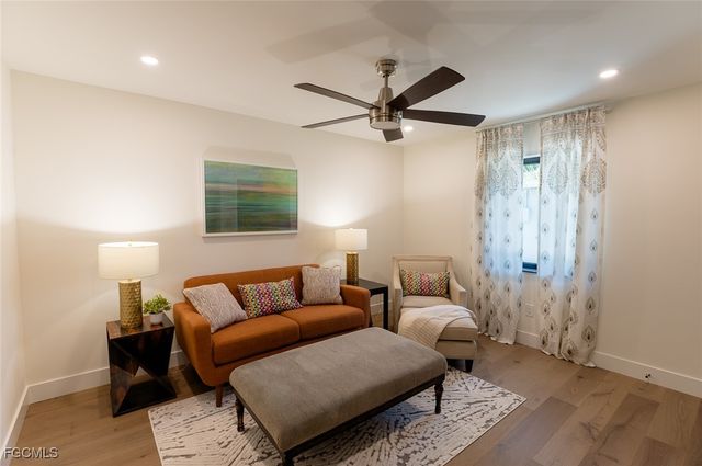 1325 Canterbury DR, Fort Myers, FL 33901