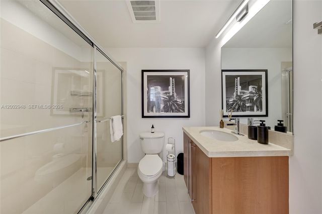 1111 SW 1st Ave 2719-N, Miami, FL 33130