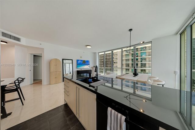 1111 SW 1st Ave 2719-N, Miami, FL 33130