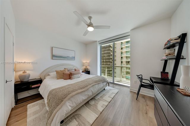 1111 SW 1st Ave 2719-N, Miami, FL 33130