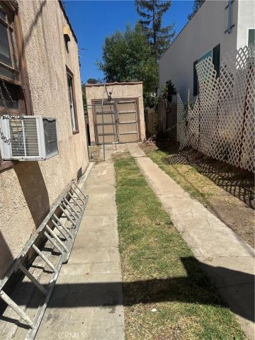 1248 Crescent Drive, Glendale, CA 91205