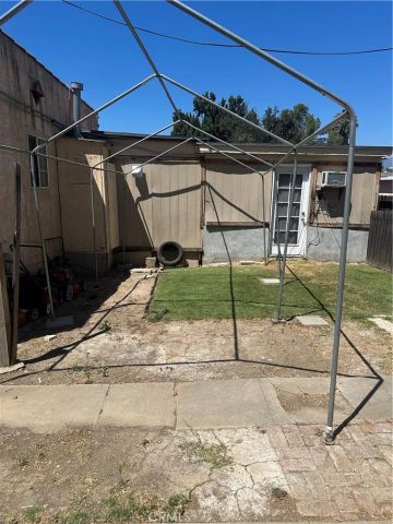 1248 Crescent Drive, Glendale, CA 91205