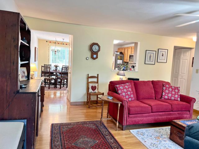 136 Morningside Commons, Brattleboro, VT 05301