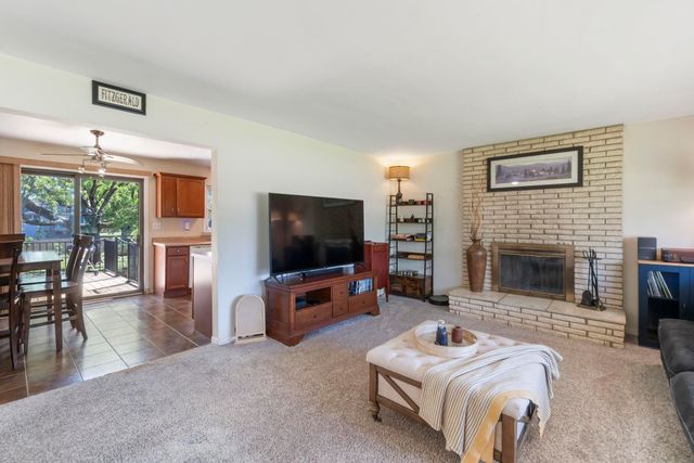 4224 Cherrywood Drive, Cedar Falls, IA 50613