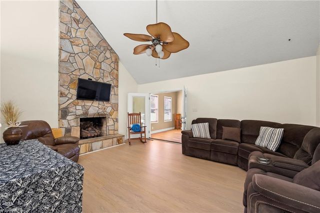 197 Hicks Court, Lexington, NC 27295