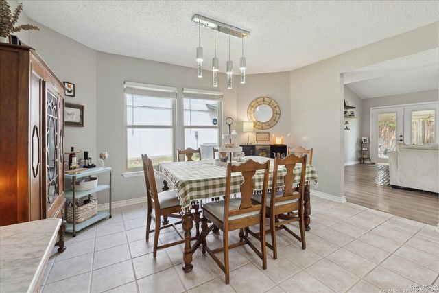 6927 Country Rose, San Antonio, TX 78240