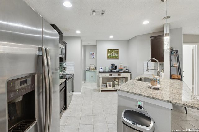 6927 Country Rose, San Antonio, TX 78240