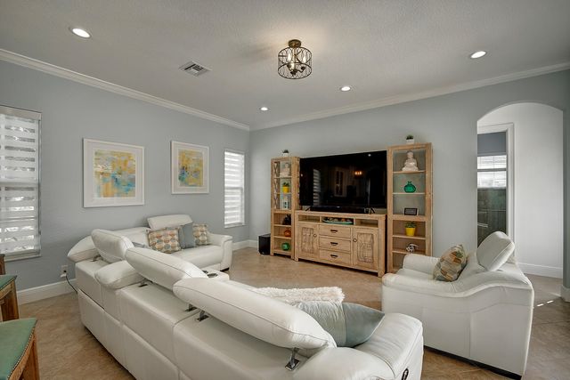 8980 Lakeview Place, Parkland, FL 33076