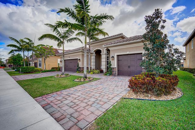 8980 Lakeview Place, Parkland, FL 33076