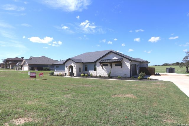120 Western Way, Adkins, TX 78101