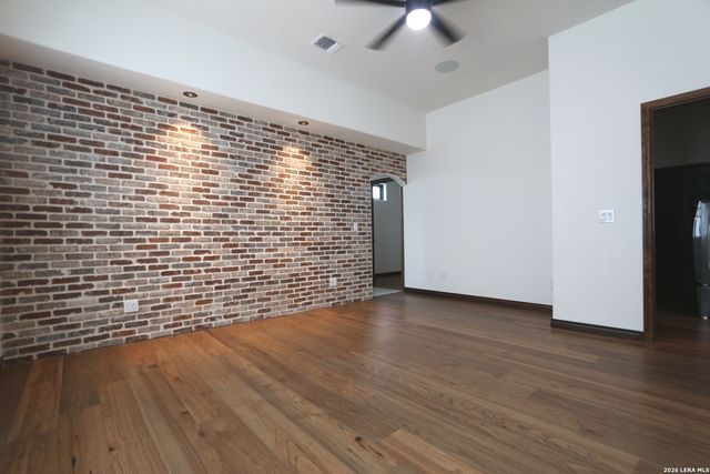 120 Western Way, Adkins, TX 78101