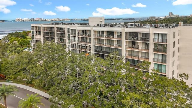 220 BELLEVIEW BOULEVARD 412, Belleair, FL 33756