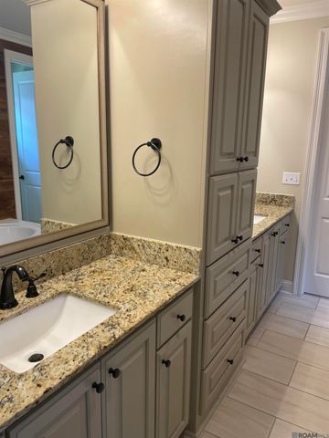 36138 Bluff Meadows Dr, Prairieville, LA 70769