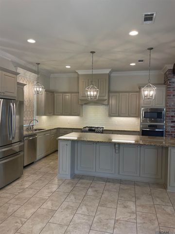 36138 Bluff Meadows Dr, Prairieville, LA 70769