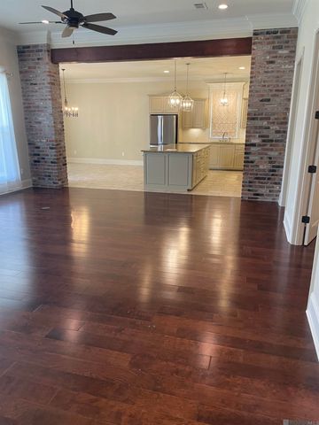36138 Bluff Meadows Dr, Prairieville, LA 70769