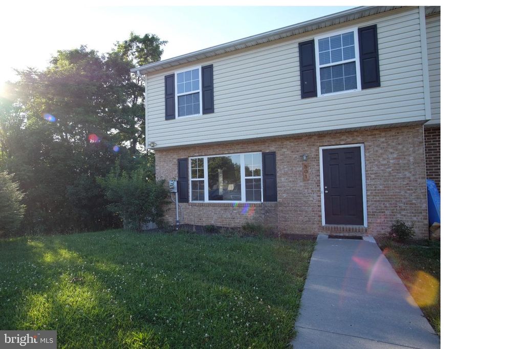 501 EMILY LN, Winchester, VA 22602