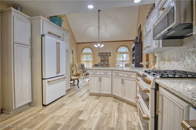 7017 Kirk Road, Canfield, OH 44406