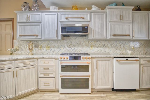 7017 Kirk Road, Canfield, OH 44406