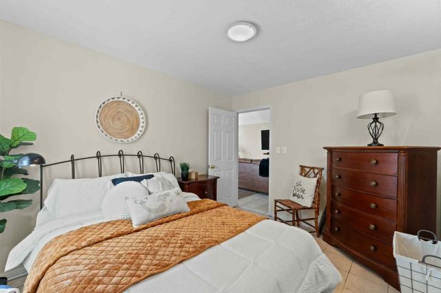 2102 Pearland Avenue, Pearland, TX 77581