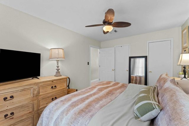 2102 Pearland Avenue, Pearland, TX 77581