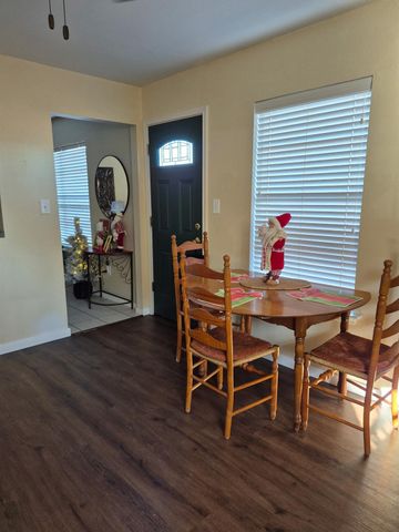 2102 Pearland Avenue, Pearland, TX 77581