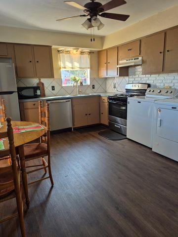 2102 Pearland Avenue, Pearland, TX 77581