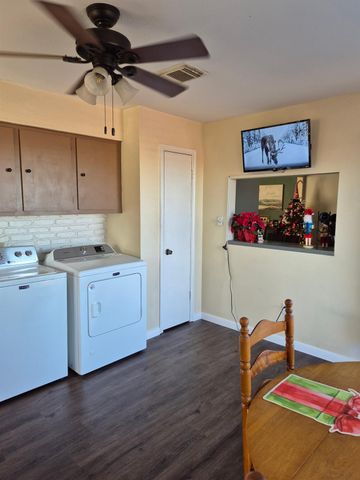 2102 Pearland Avenue, Pearland, TX 77581