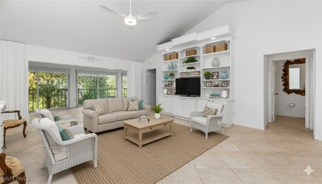 252 Via Perignon 10-3, Naples, FL 34119