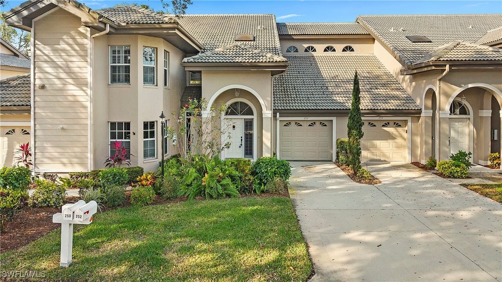 252 Via Perignon 10-3, Naples, FL 34119