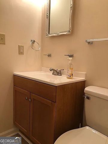 370 Jockey Club Drive, Athens, GA 30605